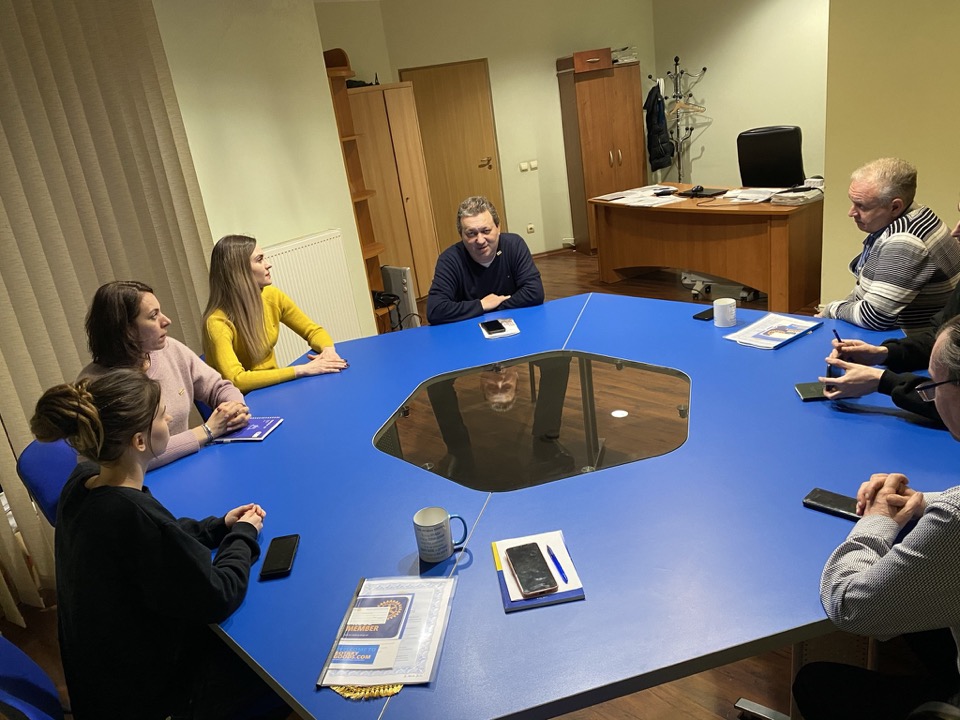 Photo: We are starting an offline meeting in the new year!